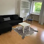 Central Urban Apartement With Terrace & Gardenview