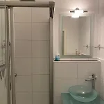 Central Urban Apartement With Terrace & Gardenview